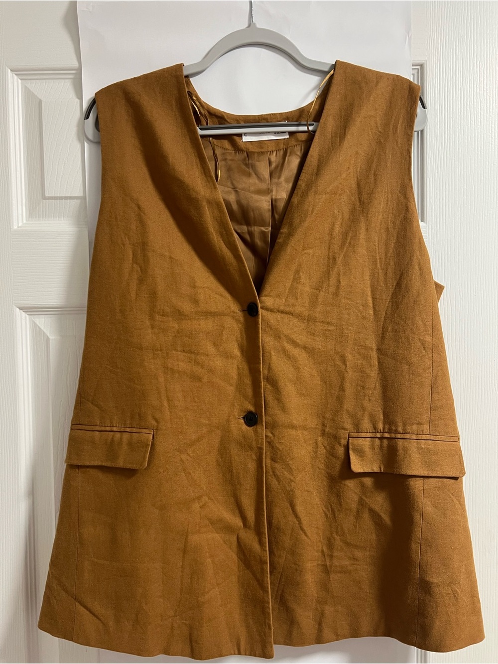Sleeveless Button Front Vest in Warm Camel Brown